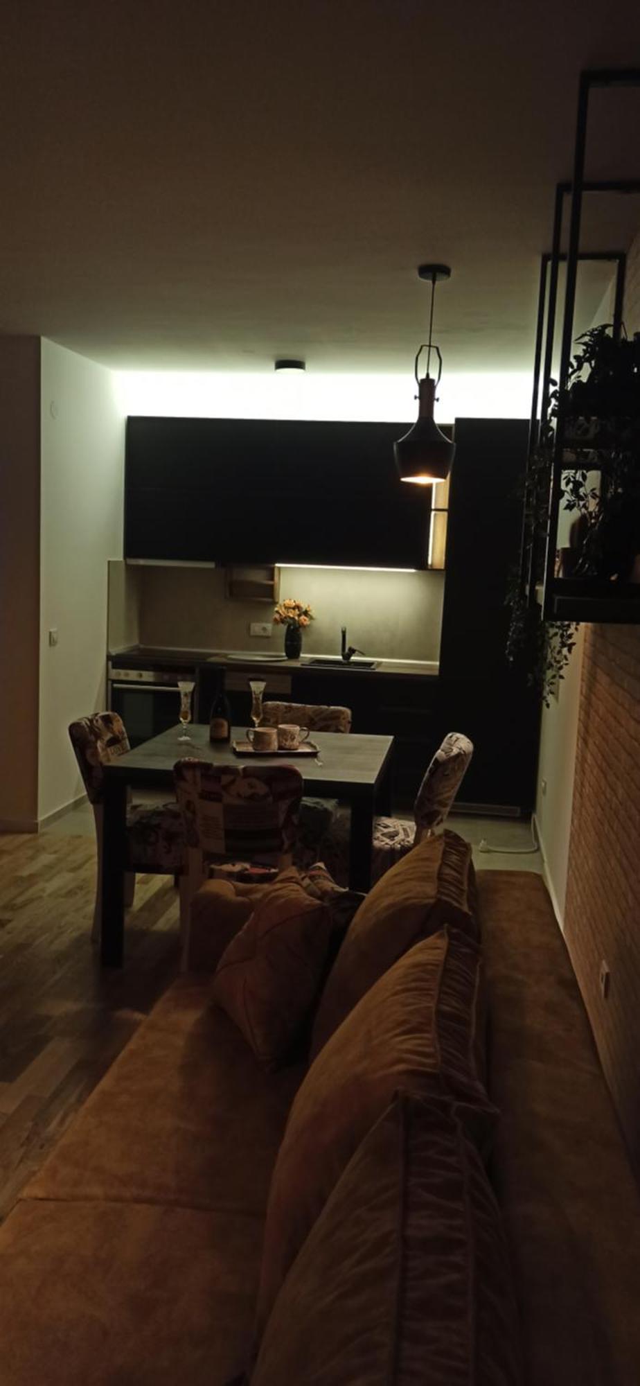 Lux 8, Center, Free Parking Ni